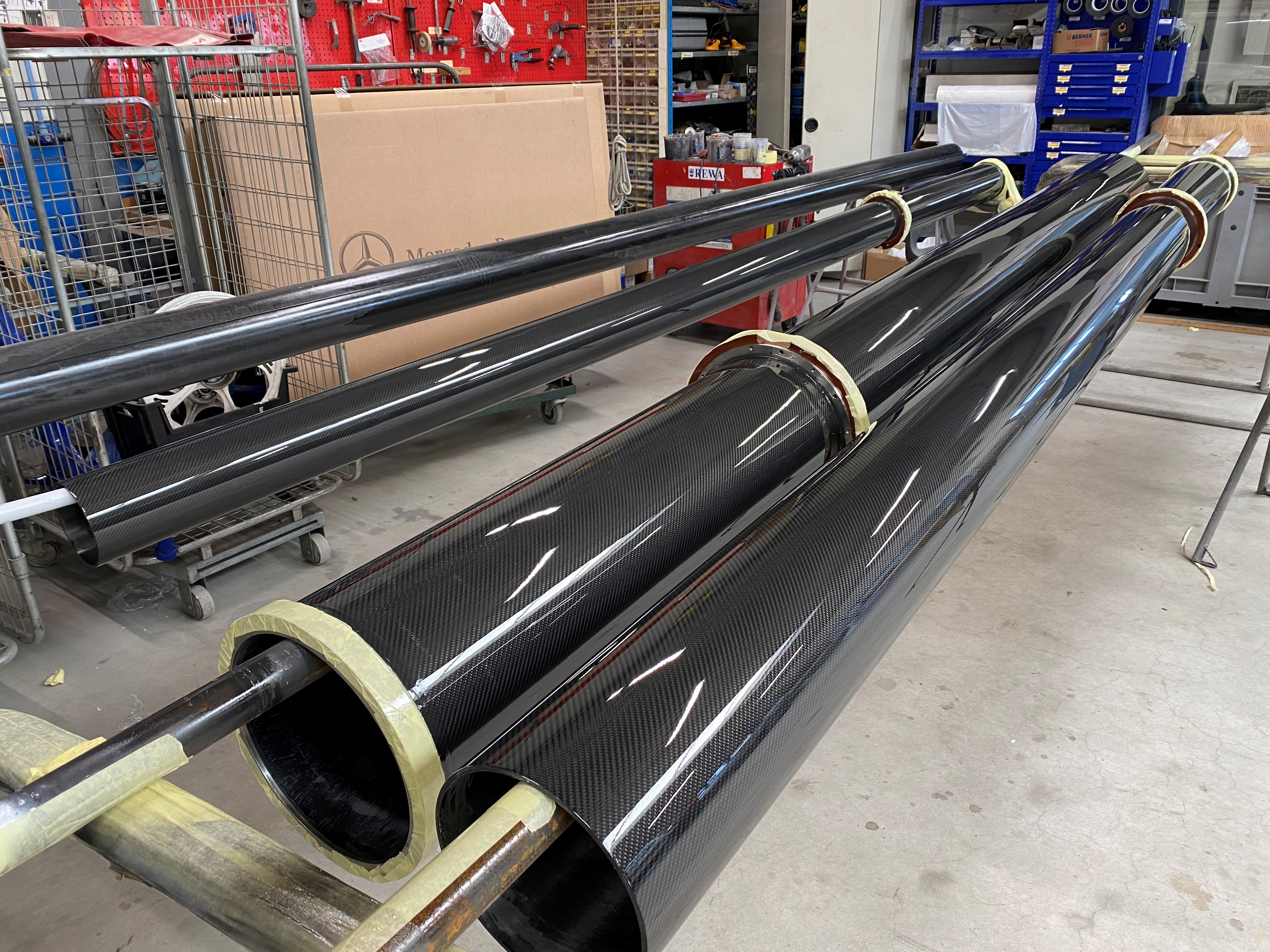 Telescopische carbon lichtmast Superjacht Galactica